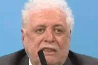 Ginés González García: acordamos no cerrar los establecimientos educativos