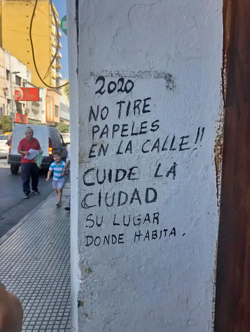 Reclamos con gratifis para cuidar la ciudad