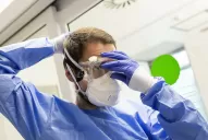 Estamos desbordados, un médico tucumano atiende a pacientes con coronavirus en Barcelona