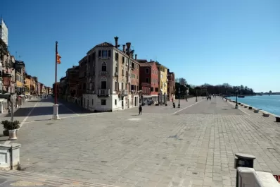 La desolacIón en Italia: muertos sin vestir y velorios sin abrazos