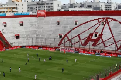 El fútbol ante el coronavirus: la fecha sigue en pie, pese a todo