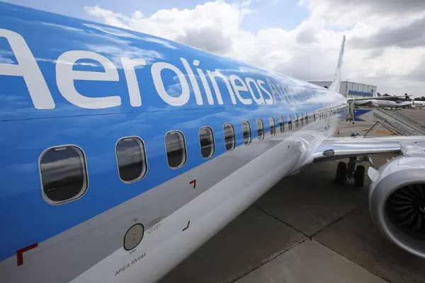 Argentinos varados en Miami: se anunció un segundo vuelo especial de Arolíneas para el jueves
