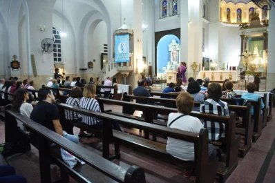 La Iglesia suspende celebraciones masivas