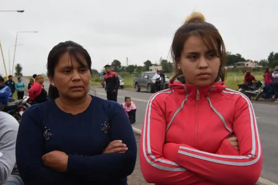 PARIENTES. Cristina Varela, madre de Alderetes, y Malena Varela, tía de la víctima, piden Justicia.