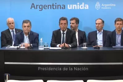 El Presidente recibió a la oposición y no descartan profundizar el aislamiento