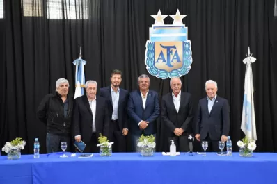 La política asumió el protagonismo en la AFA, que comienza a transitar una nueva etapa
