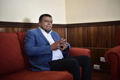 Los concejales tafinistos van al recinto después de la advertencia legislativa