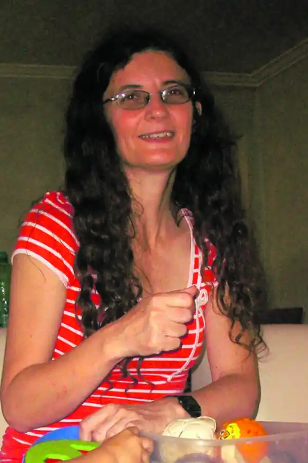 DURAS PINTADAS. Vecinos de la víctima escribieron leyendas en la pared de la veterinaria. Desde un primer momento incriminaron al profesional y a su amante.