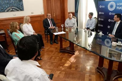 Manzur, tras ratificar el primer caso de coronavirus: “redoblamos los esfuerzos”