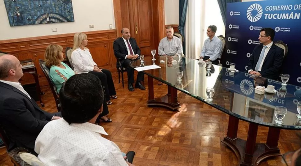 MENSAJE OFICIAL. El gobernador Manzur, reunido con Jaldo y su equipo. twitter @JuanManzurOK