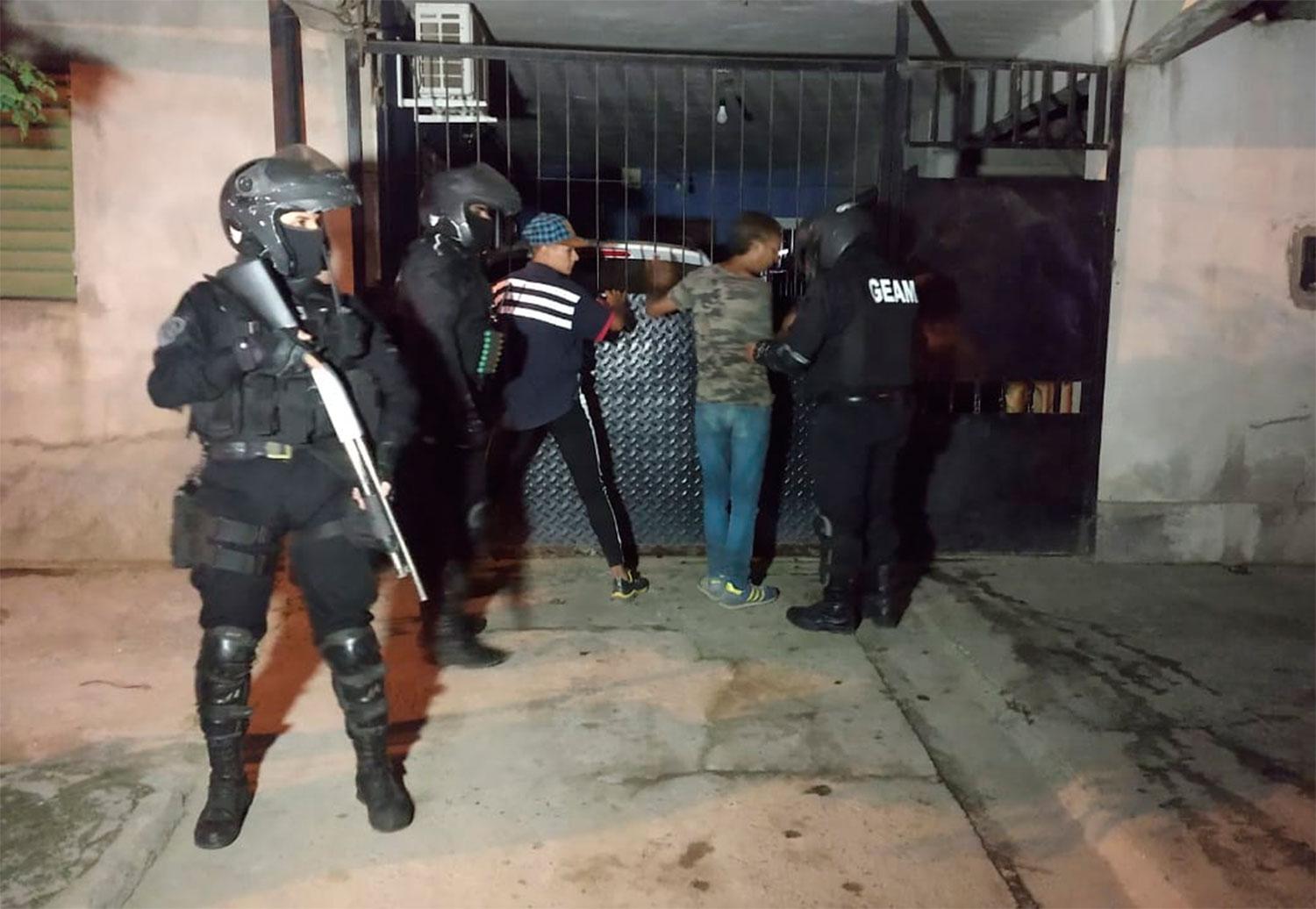 “Nadie en la calle”: detuvieron a más de 200 personas en Tucumán