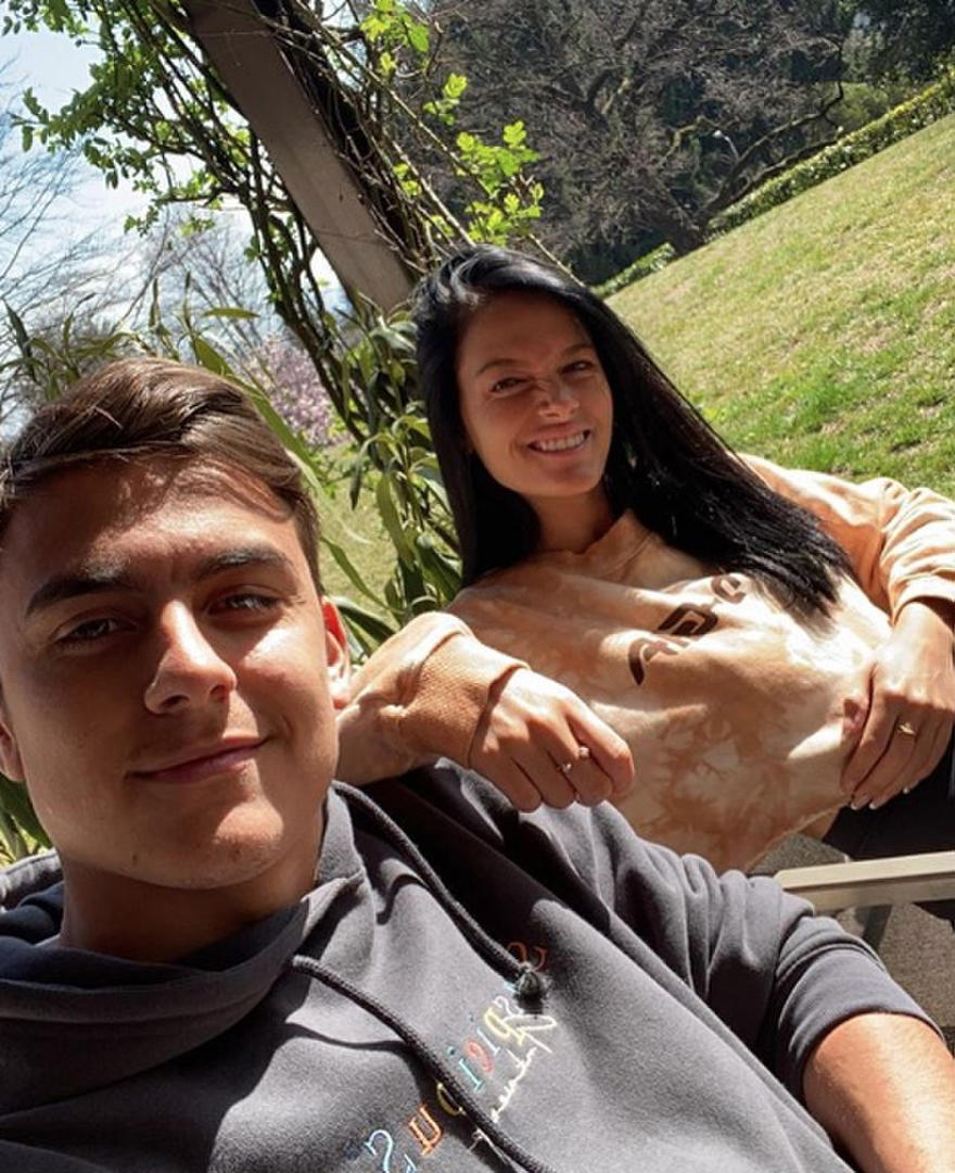 C0NTAGIADOS. Dybala y su novia confirmaron que tienen coronavirus.