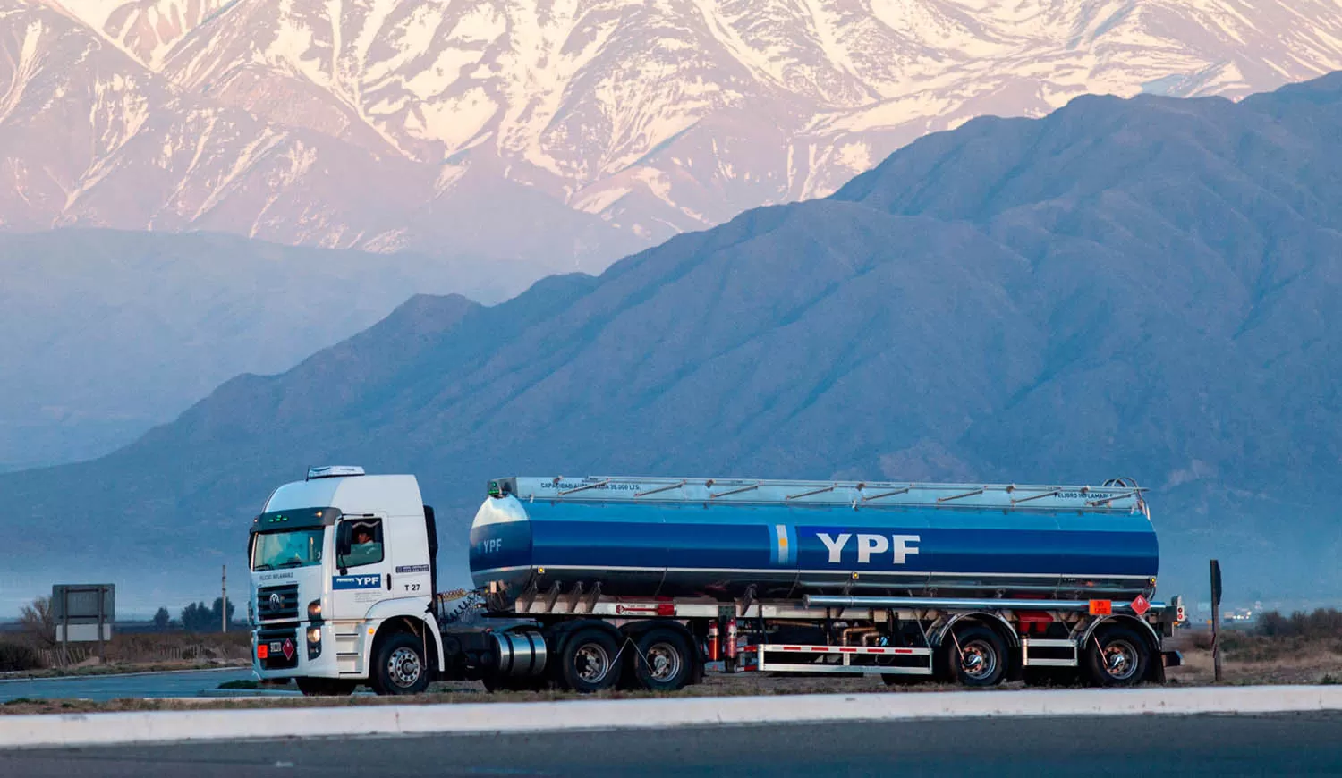 YPF aseguró el abastecimiento de combustibles en todo el país.