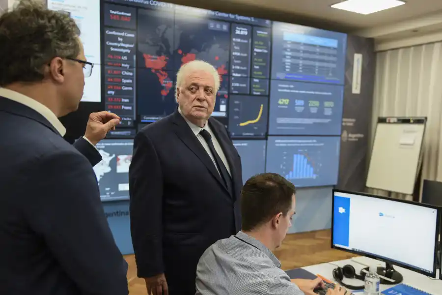 Desde adentro: así funciona la Sala de Situación, el lugar donde se toman las decisiones sanitarias