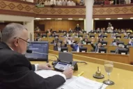 En agenda: un giro millonario, dos DNU y proyectos de legisladores