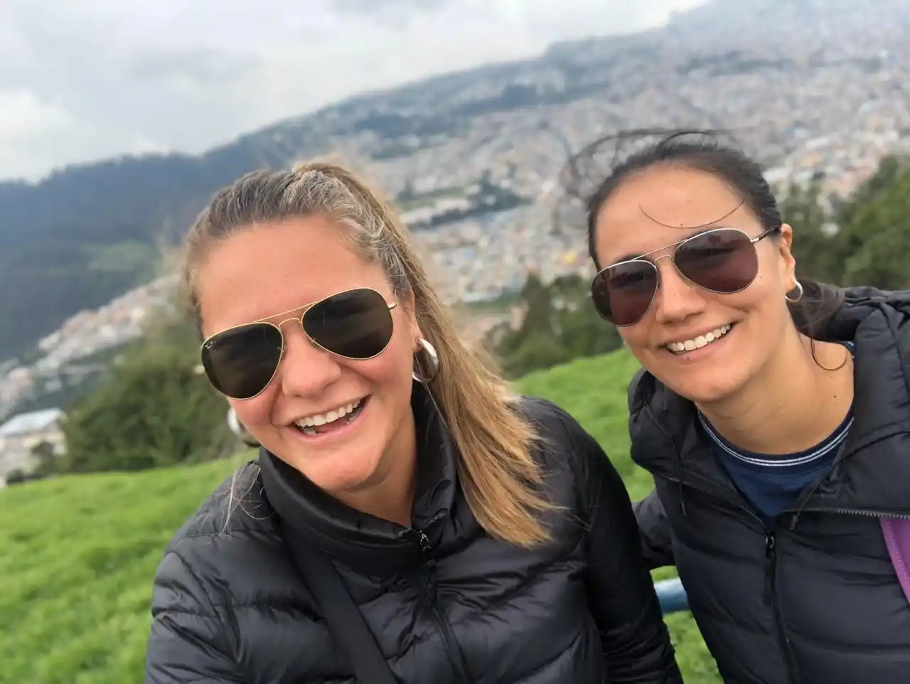 OTROS TIEMPOS. Las chicas tucumanas, cuando aún disfrutaban de las vacaciones. 