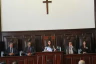 Los vocales invocan la equidad y donan el tercio de sus sueldos