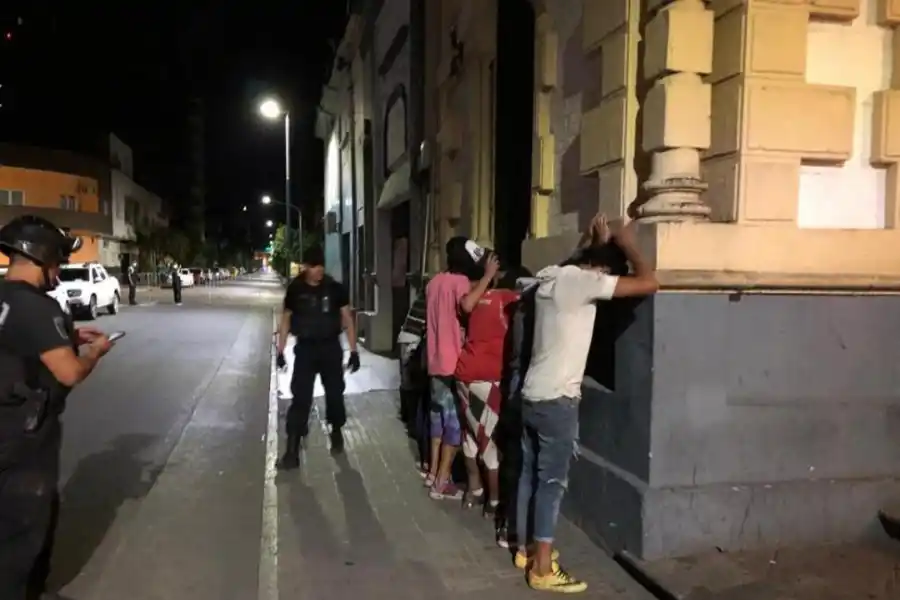 UNA NUEVA OPORTUNIDAD. En la Justicia buscan alternativas para resolver las más de 1.800 causas iniciadas por la violación del aislamiento preventivo obligatorio. 