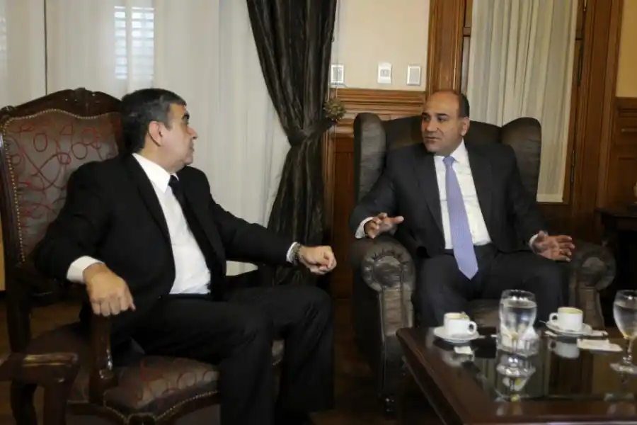 Manzur y Alfaro, café de por medio, en septiembre de 2016.