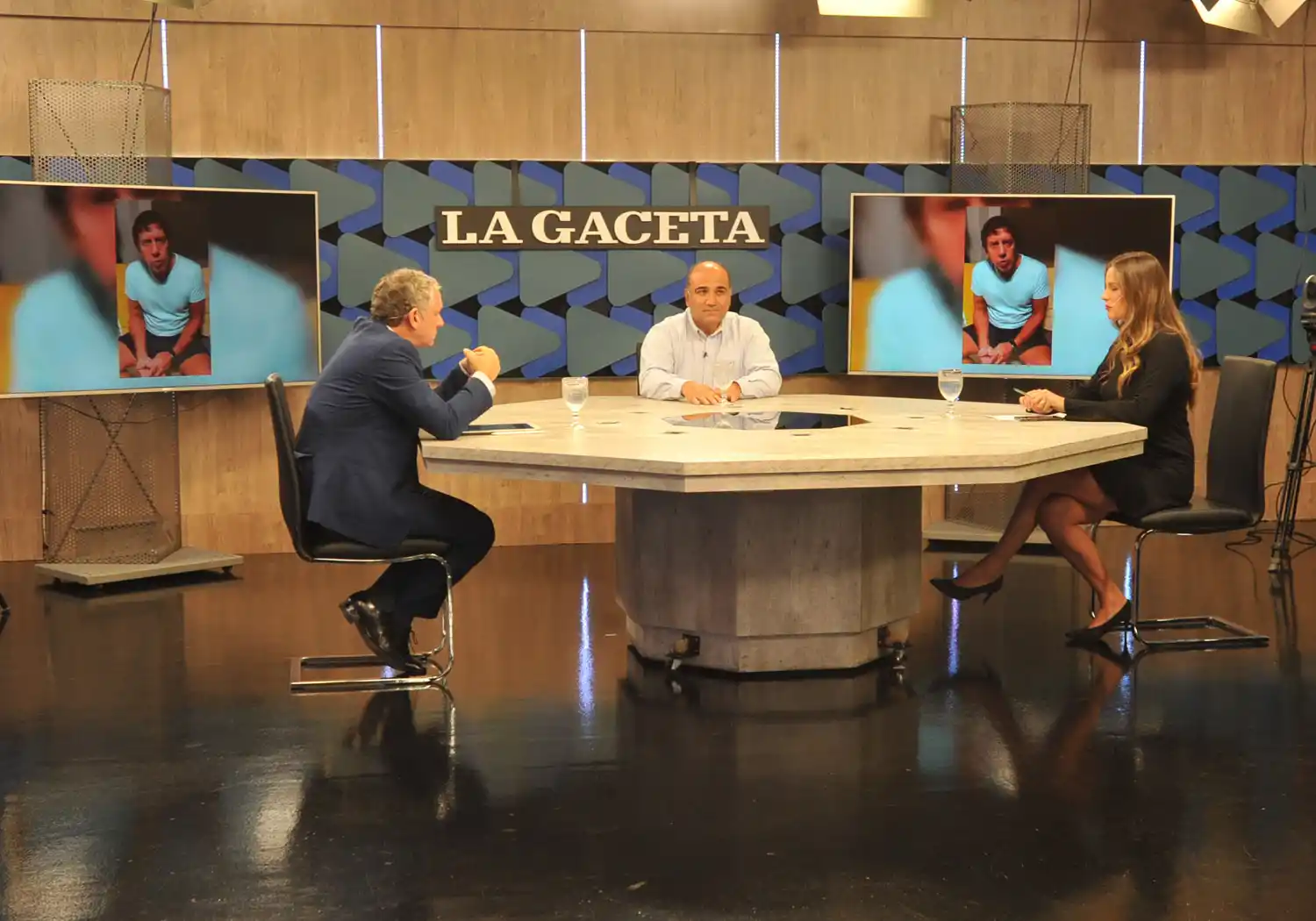 ENTREVISTA. La semana pasada, el gobernador, Juan Manzur, fue entrevistado en vivo en el piso de 