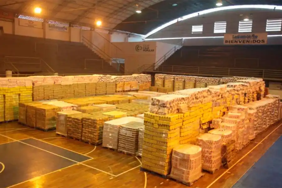 Más de 150 toneladas de alimentos donó la Caja Popular para los comedores