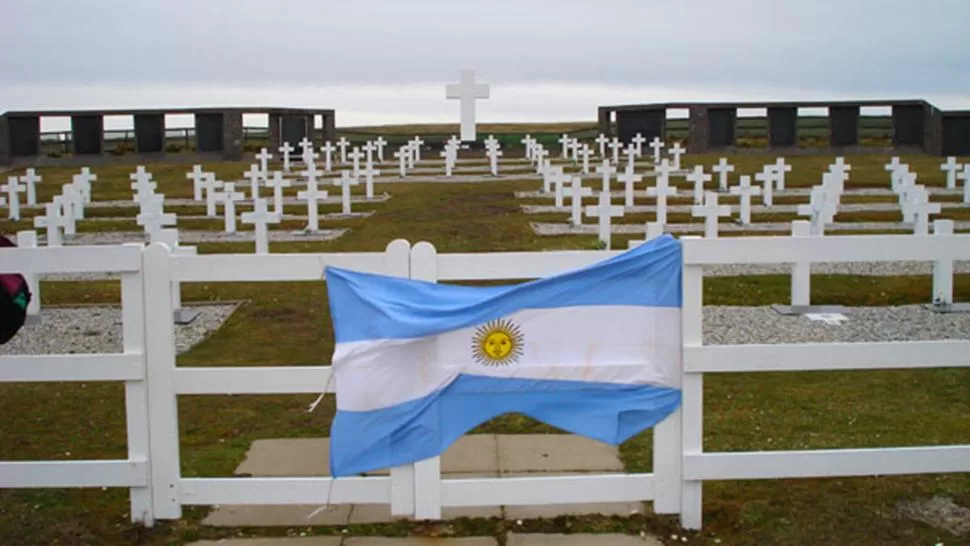 HÉROES. En los 74 días de conflicto, 649 soldados argentinos murieron en las islas. 