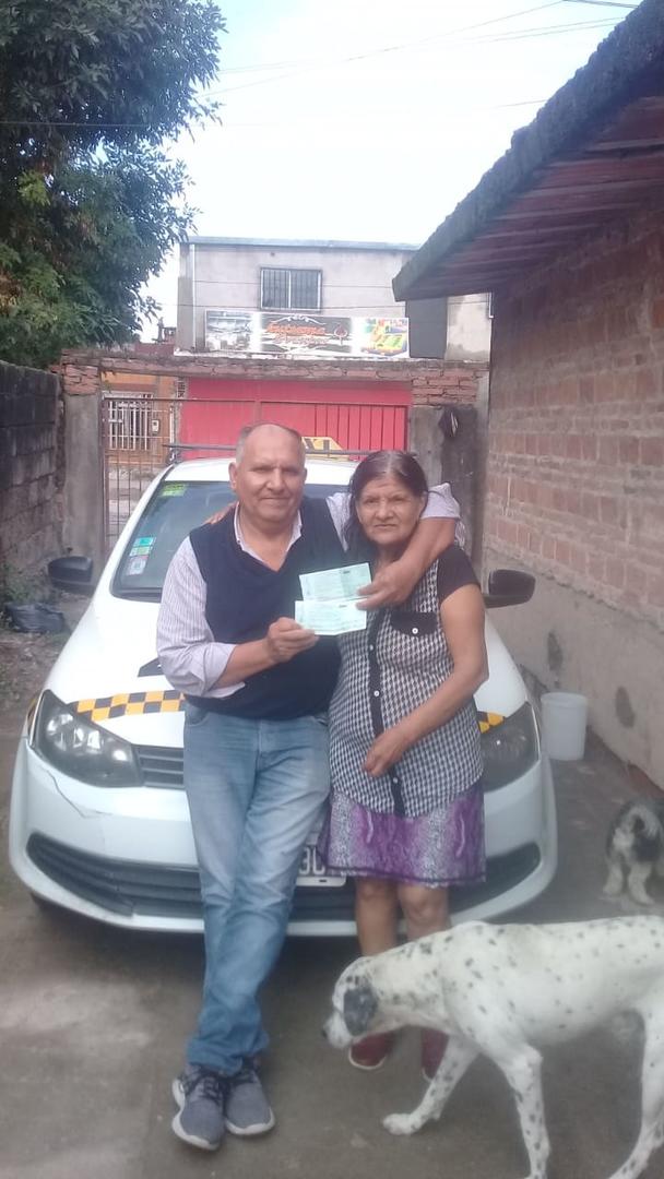 PERSEVERANCIA. Pascual junto a su esposa se prepara para el festejo de su cumpleaños.