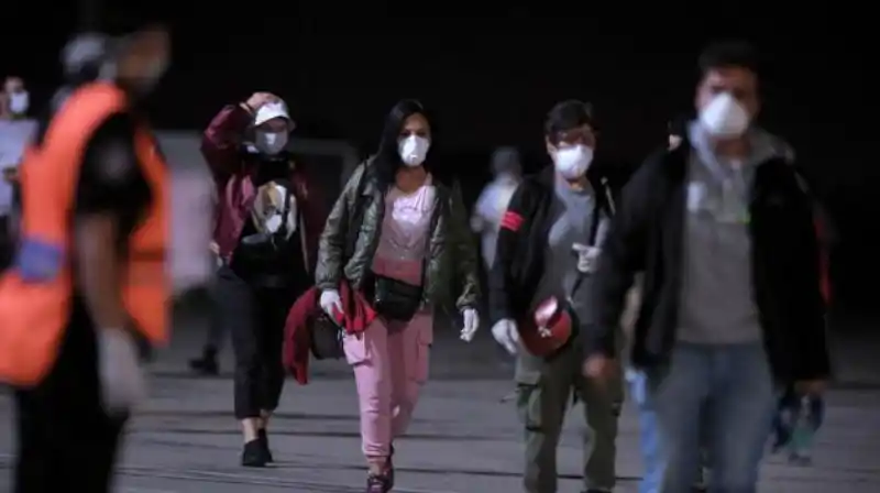 Entre 10.000 y 15.000 argentinos continúan varados en el exterior