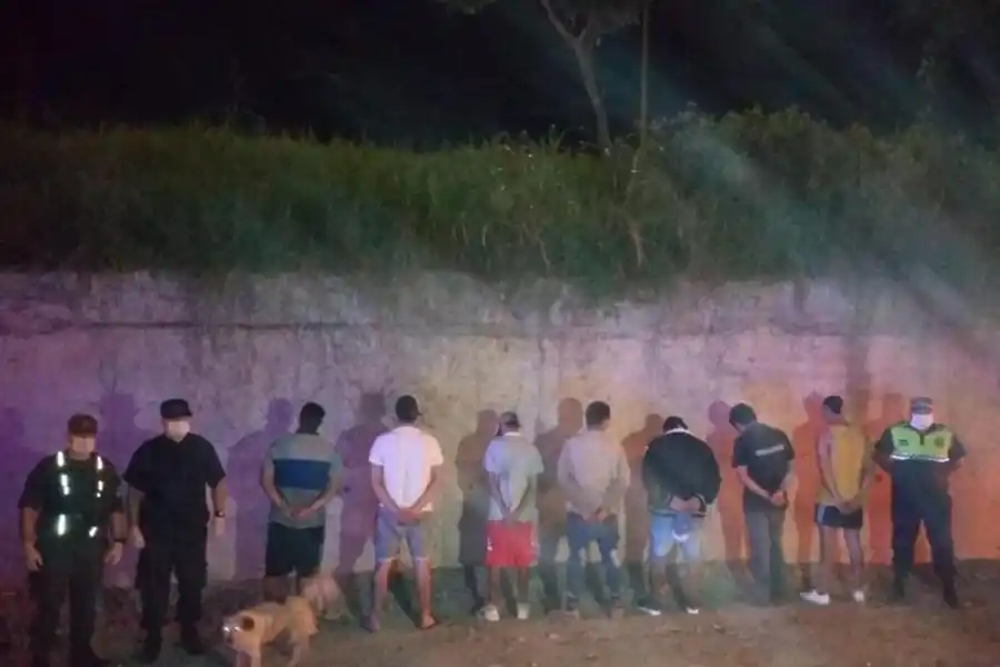 INFLEXIBLES. La Policía también secuestra los rodados a los motociclistas. 