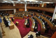 Barbijos y cofias: debatir en la Legislatura en tiempos de covid-19