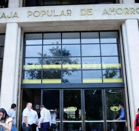 Con turnos, Caja Popular de Ahorros brinda atención personalizada a sus clientes