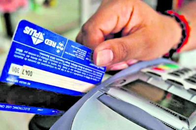 Los saldos de las tarjetas se refinanciarán  a un año