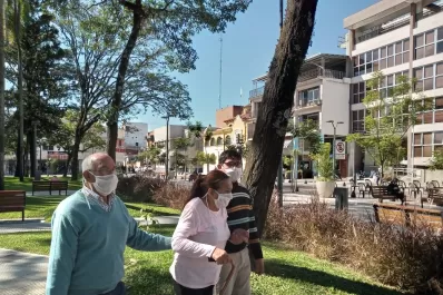 En Concepción aún no se aplican multas, pero todos salieron con barbijos a la calle