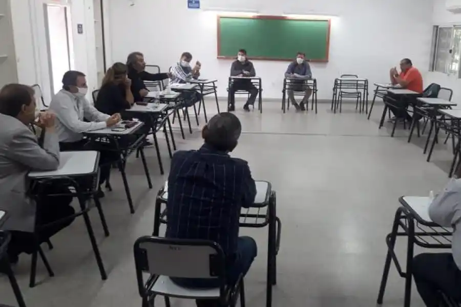 Reunión entre el Gobierno, los empresarios y los sindicalistas.