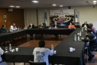 Organizaciones sociales buscan en la Legislatura respuestas que el PE no les da