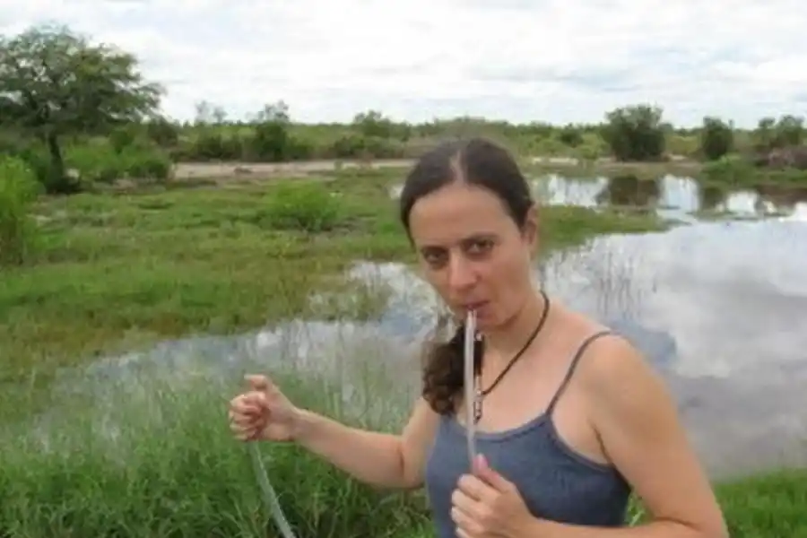 EN ACCIÓN. Sylvia Fischer durante su investigación en Buenos Aires. 