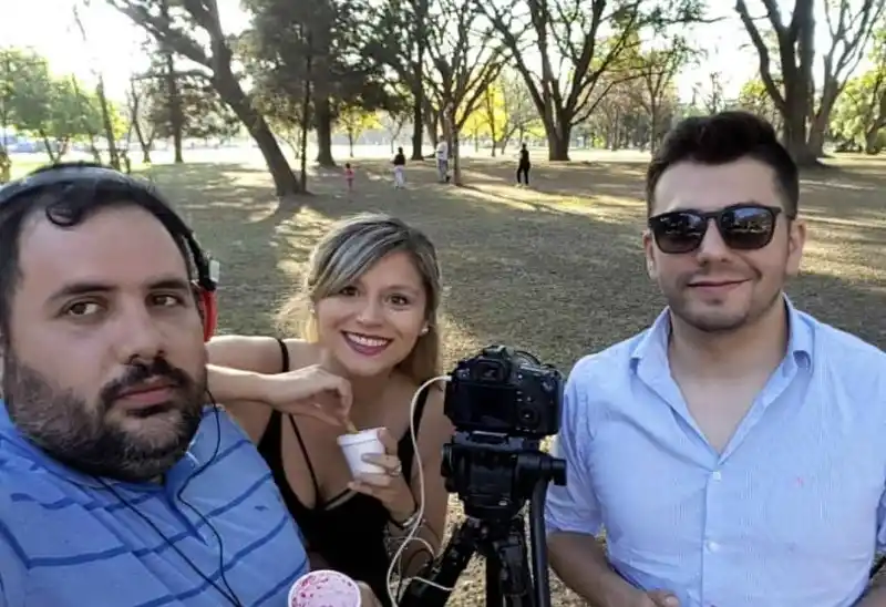 Fotógrafos y camarógrafos se las ingenian para poder trabajar a pesar del aislamiento