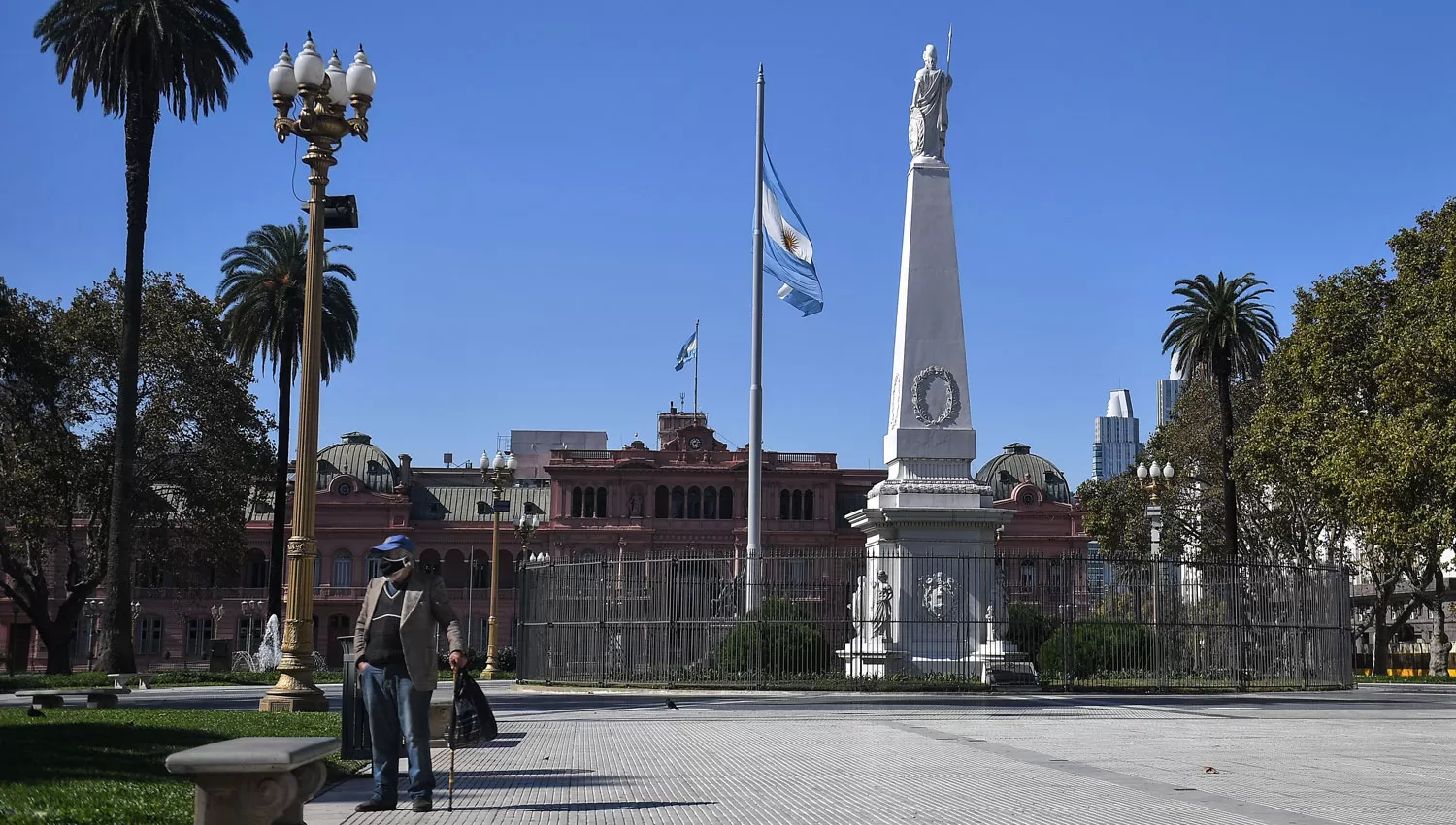 CENTRO URBANO. La Ciudad de Buenos Aires acumula más de 1.200 infectados y 77 muertos por la covid-19.