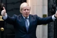 Boris Johnson reconoció que subestimó la covid-19 y que hasta prepararon su fallecimiento
