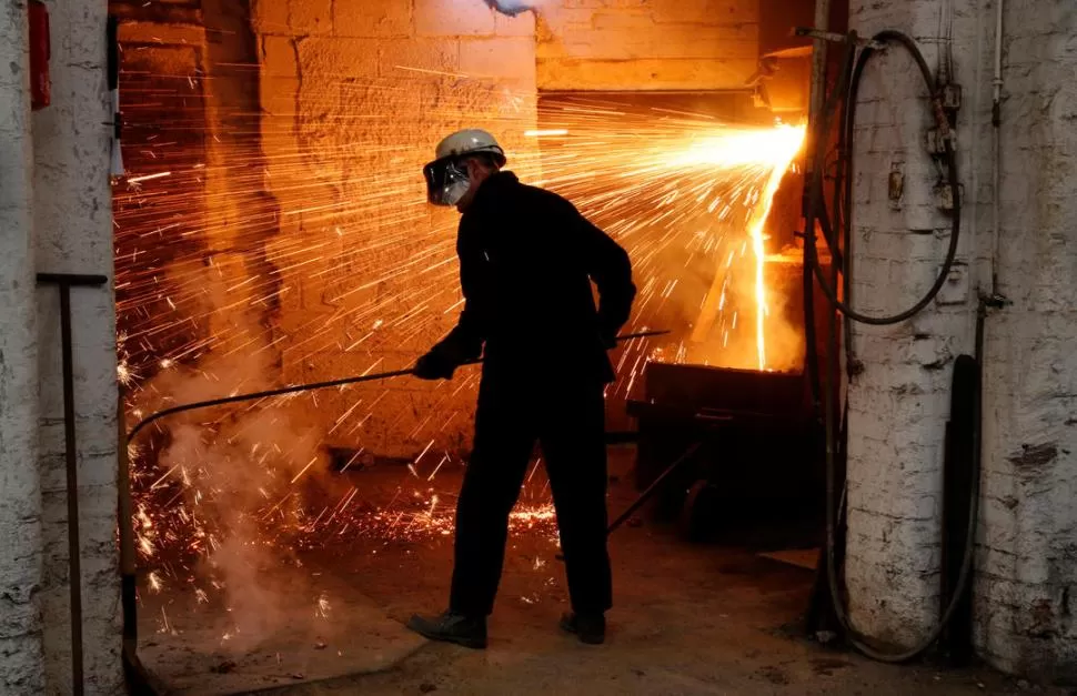  EL IMPACTO DE LA PANDEMIA. La producción metalúrgica cayó 22,5% interanual en marzo, debido a las dificultades relacionadas con la covid-19, según informó la Asociación de Industriales Metalúrgicos (Adimra).