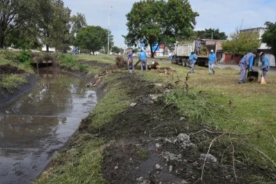 Barrio Copiat: sacaron seis camiones de residuos y escombros