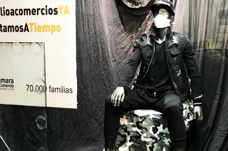 Comerciantes de indumentaria piensan nuevas formas de venta para poder afrontar los gastos