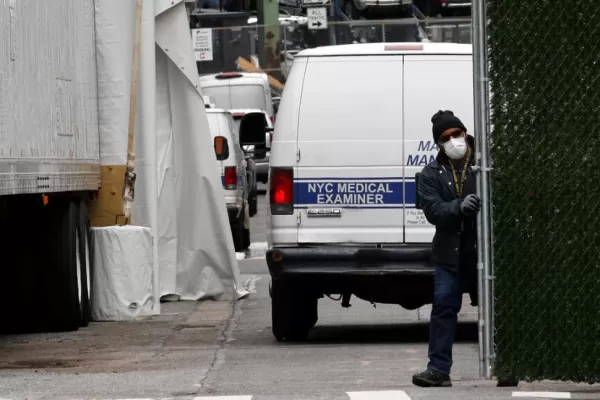 Estados Unidos dobla la previsión de muertes por coronavirus