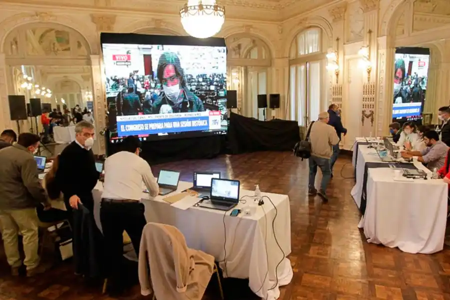 Manzur, los diputados en la Casa de Gobierno y una broma sobre 2023