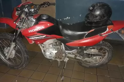 Tenía arresto domiciliario y fue sorprendido andando en moto
