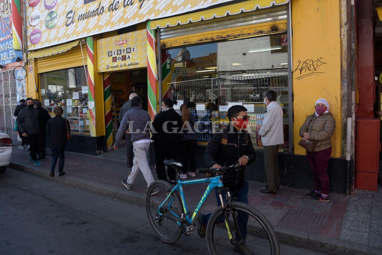 Tucumanos colmaron el microcentro, una vez más