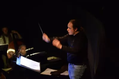 Propuesta cultural: música clásica para disfrutar en la casa