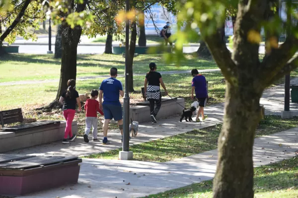 Galería: rompieron el aislamiento obligatorio para disfrutar del sábado soleado