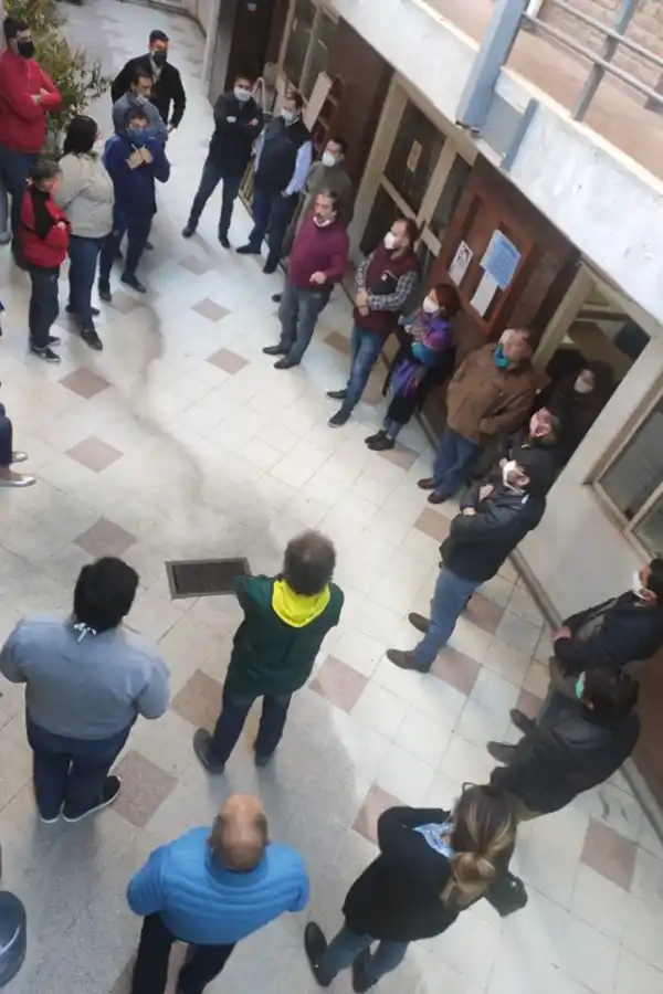 Reunión entre empleados del Ipvdu.