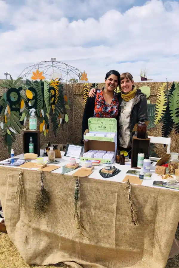 GENTILEZA LUCÍA BROWN